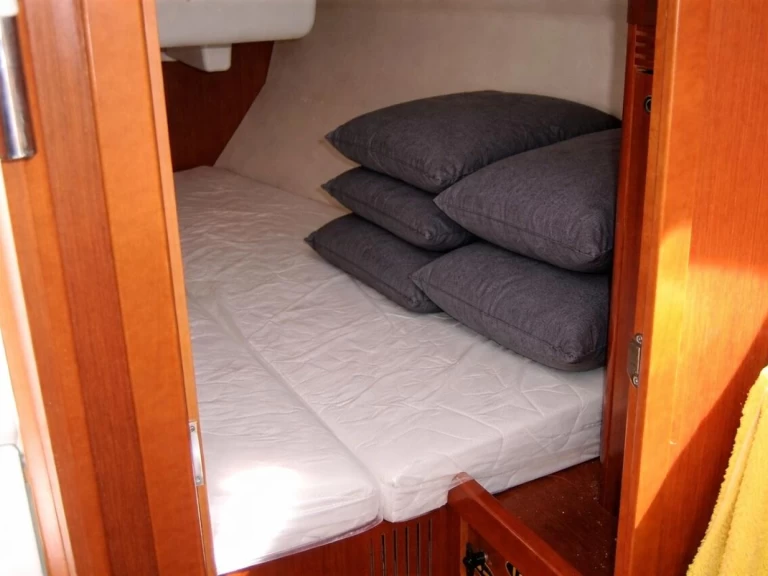 Pronájem Plachetnice Bénéteau s licencí