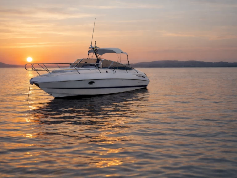 Cranchi Cranchi 28 CSL jednotlivci a charterové společnosti v La Maddalena