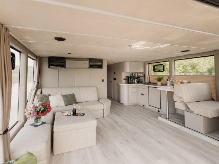 Pronájem lodi Buchholz City lákavé ceny Luxboot