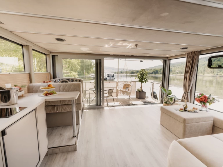 Pronájem lodi Luxboot Luxboot v Buchholz City na Samboatu