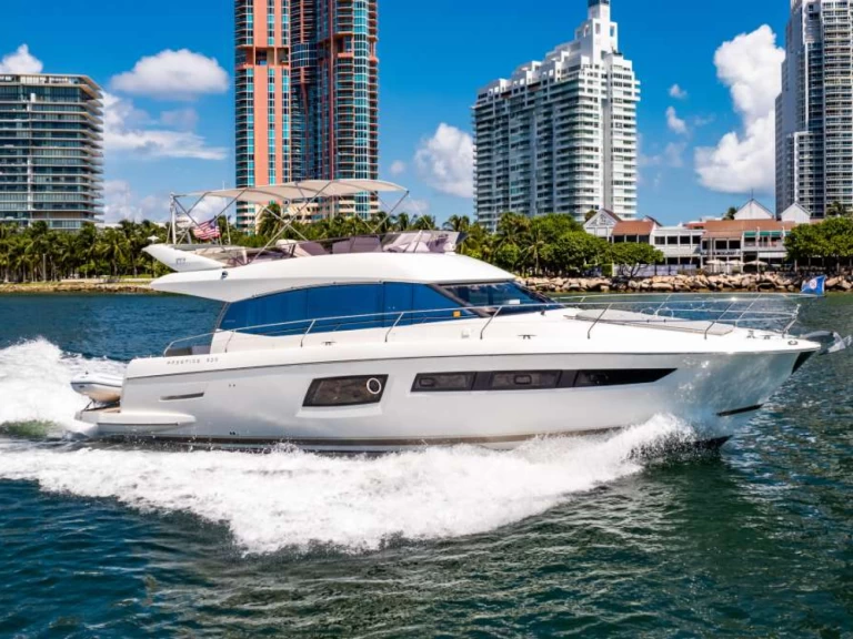 Pronájem jachty v Miami -Prestige Yachts Whiskey &amp; Waves na Samboatu