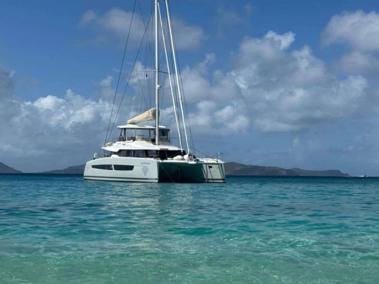 Pronájem lodi Fountaine Pajot Sapphire v Britské Panenské ostrovy na Samboatu