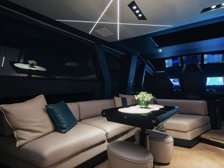 Pronájem jachty v Miami -Pershing SERO na Samboatu