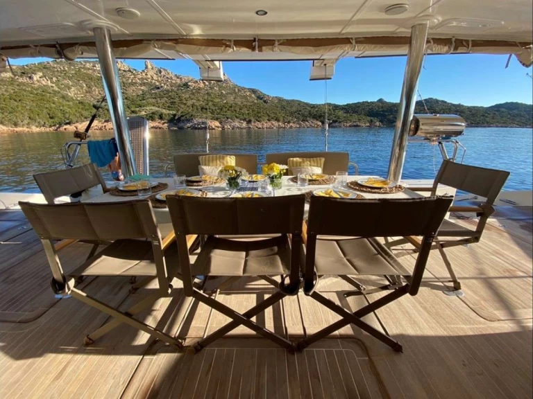 Pronájem Jachta Sunreef s licencí