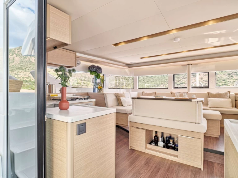 Jachta k pronájmu v Atény za nejlepší cenu