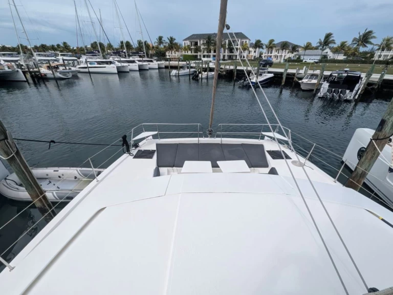 Pronajmout si Bali Bali 4.1 v Nassau