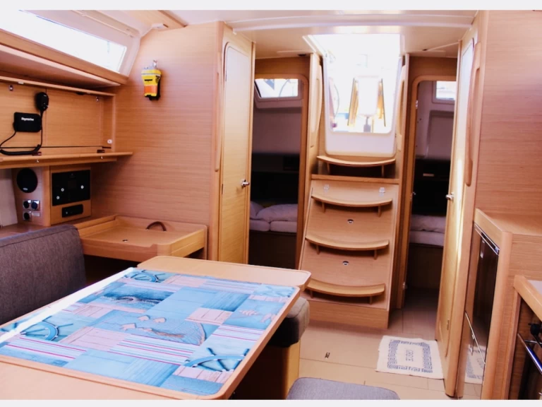 Pronájem lodi Dufour Dufour 390 v Lefkáda na Samboatu