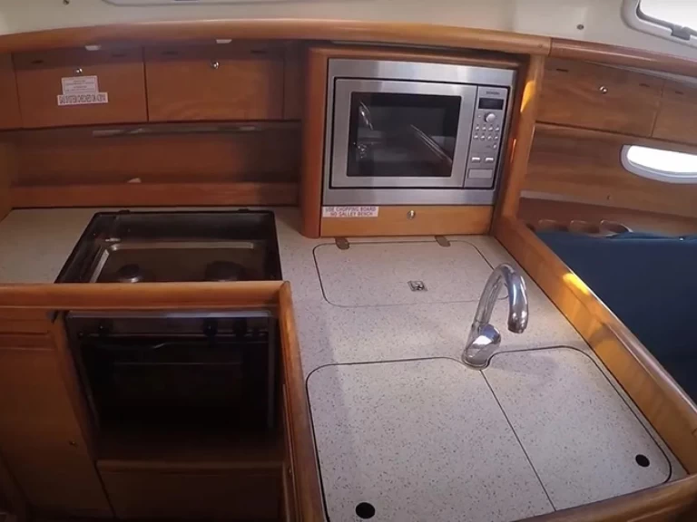 Pronájem lodi Bavaria Bavaria 34 v Kiáto na Samboatu