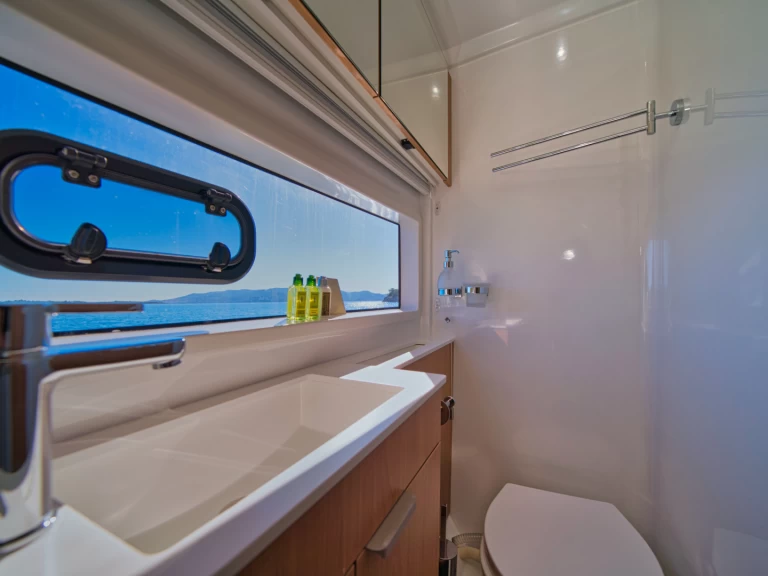 Katamarán k pronájmu v Gouvia za nejlepší cenu