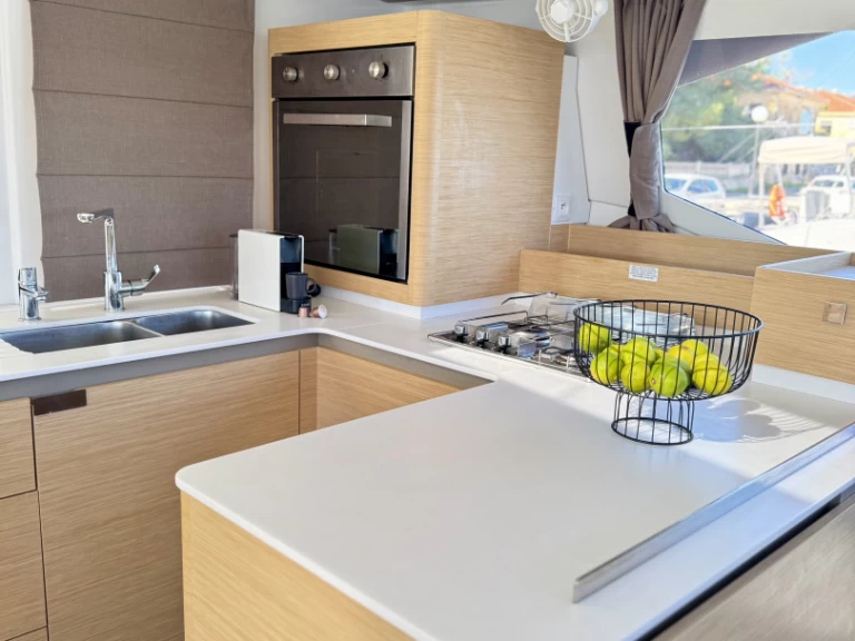 Katamarán k pronájmu v Preveza za nejlepší cenu