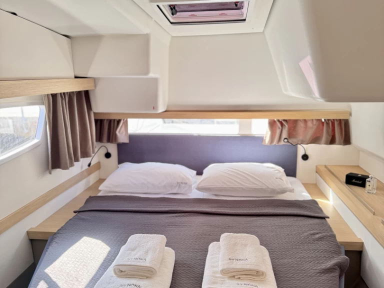 Pronajmout si Fountaine Pajot Isla 40 v Preveza