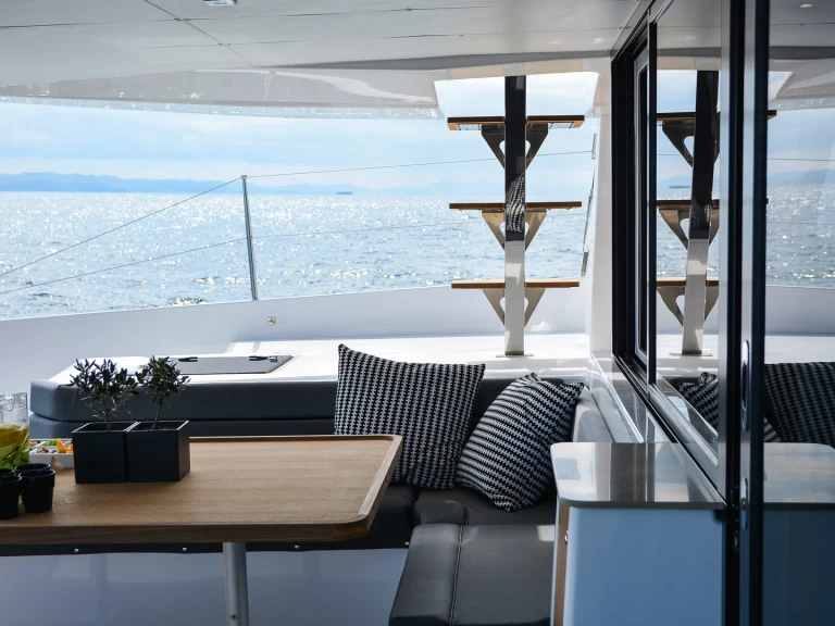 Pronajmout si Dufour Dufour Catamarans 48 Sail v Lefkáda