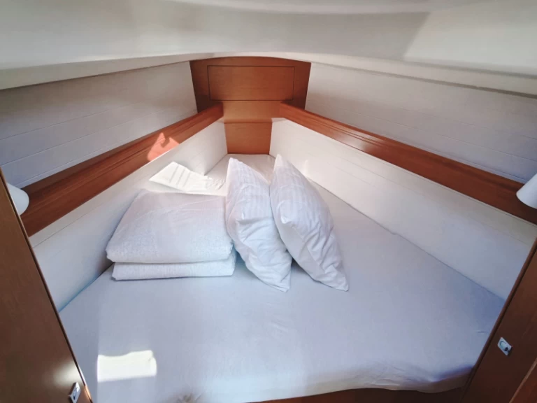 Pronajmout si Bavaria Cruiser 34 v Punat