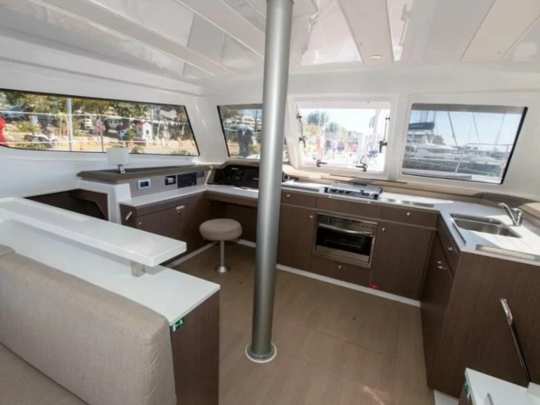 Pronajmout Katamarán se skipperem či ne Bali v Ligia