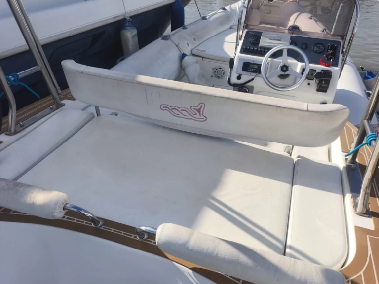 Pronájem lodi Porto Santo Stefano lákavé ceny 780