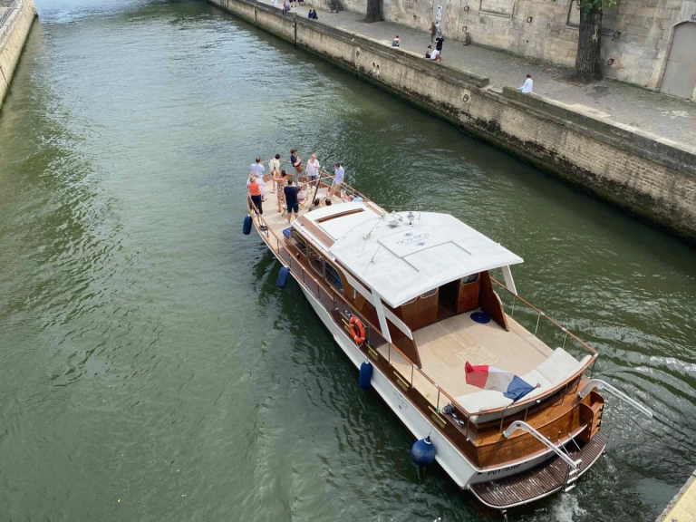 Pronájem lodi Croisière sur un Yacht privé v Paris na Samboatu