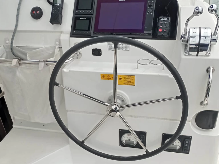 Pronájem lodi Alimos lákavé ceny Lagoon 40