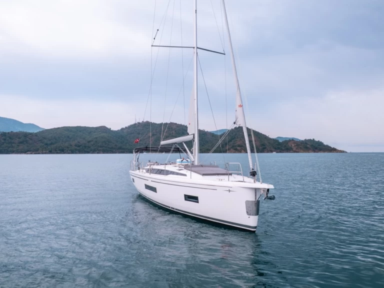 Bavaria Bavaria C46 jednotlivci a charterové společnosti v Fethiye