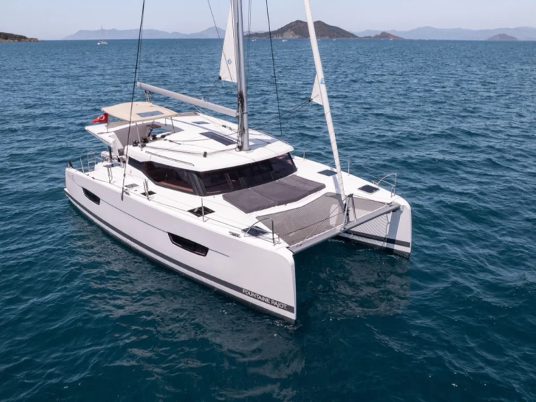 Pronájem lodi Fountaine Pajot Isla 40 v Fethiye na Samboatu