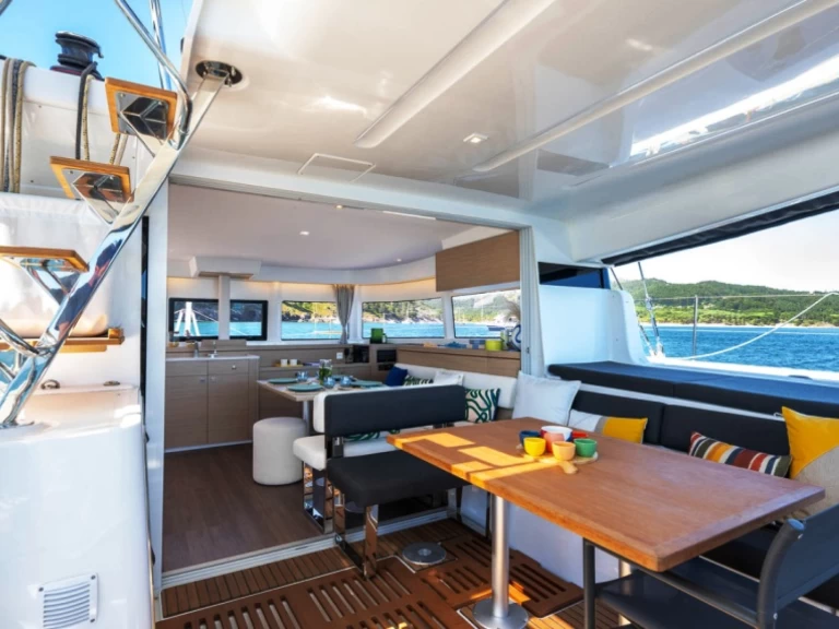 Katamarán k pronájmu v Benítses za nejlepší cenu