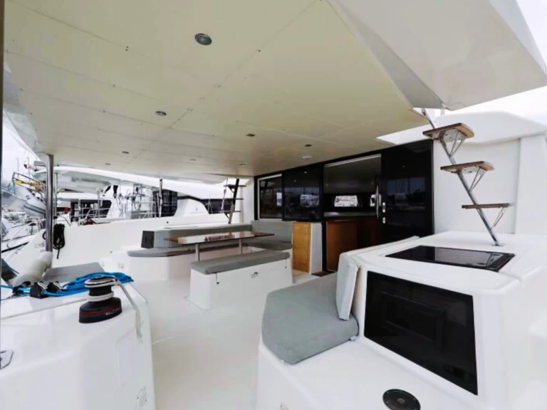 Katamarán k pronájmu v Palermo za nejlepší cenu