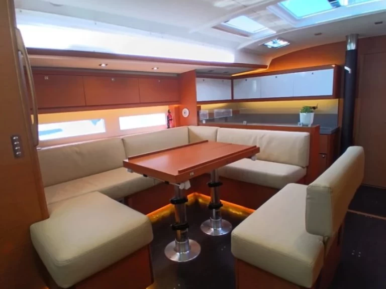 Plachetnice k pronájmu v Cagliari za nejlepší cenu