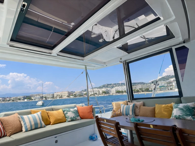 Pronájem Katamarán Bali s licencí