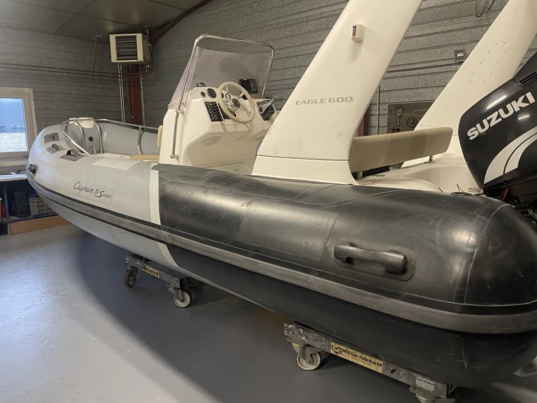 Polotuhá loď k pronájmu v Baden za nejlepší cenu