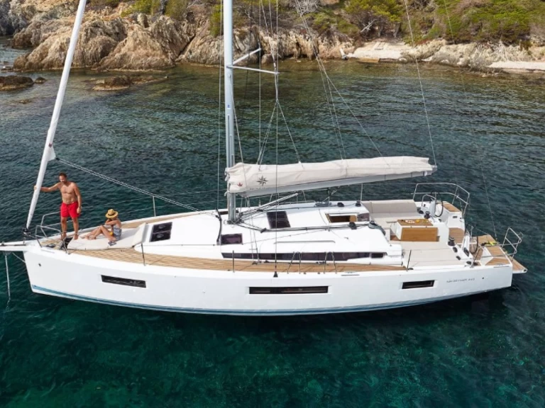 Pronájem lodi Jeanneau Sun Odyssey 44 v Ibiza Town na Samboatu