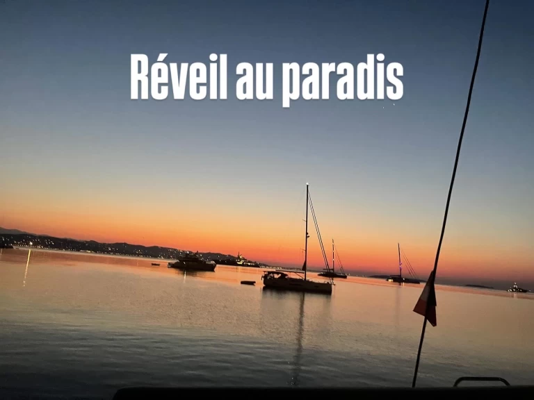 Pronajmout Motorová loď se skipperem či ne Jeanneau v Cannes