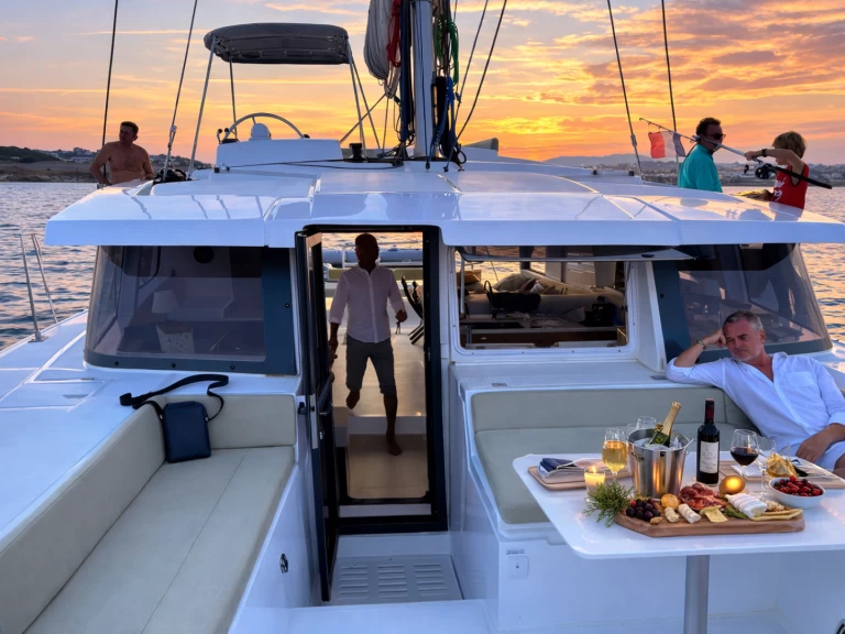 Pronájem jachty v Cannes -Bali Bali 4.2 na Samboatu