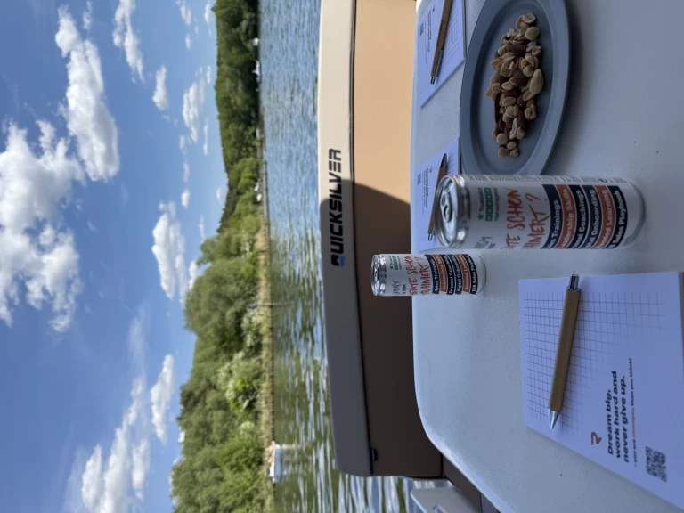 Quicksilver 905 Weekend jednotlivci a charterové společnosti v Berlin