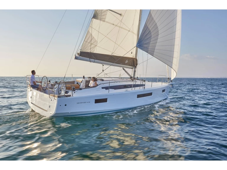 Pronajmout si Jeanneau Sun Odyssey 410 v Lefkáda