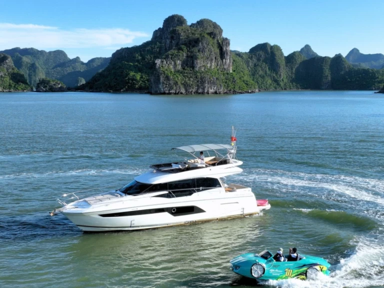 Pronajmout si Prestige Prestige 520 Fly v Hạ Long