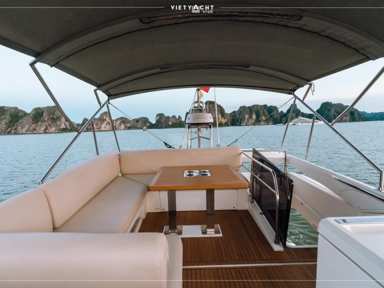 Pronájem lodi Prestige Prestige 520 Fly v Hạ Long na Samboatu