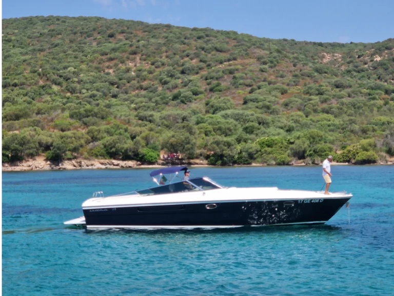 Pronájem Motorová loď Itama s licencí