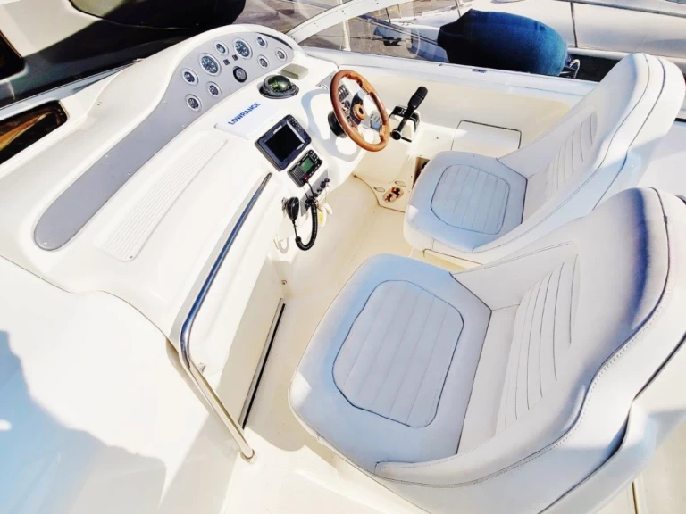 Pronájem Motorová loď Gobbi s licencí