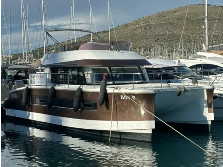 Pronájem lodi Fountaine Pajot Fountaine Pajot MY 37 v Lisabon na Samboatu