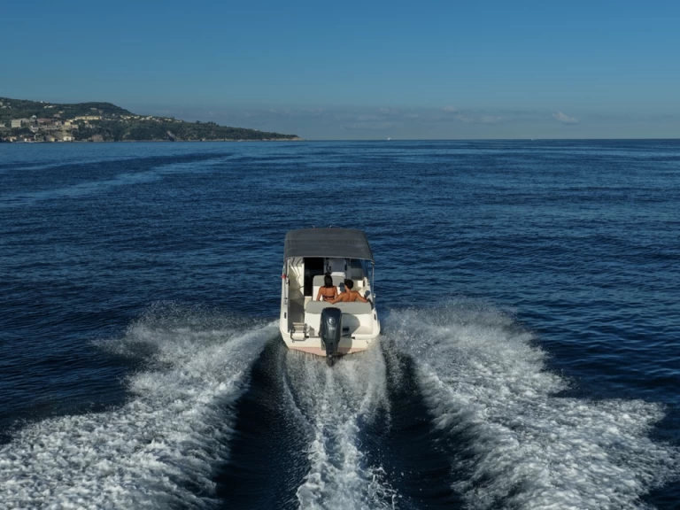 Pronájem Motorová loď Allegra s licencí