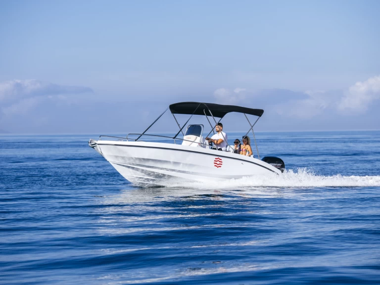 Pronajmout si Oktogon Venturo 21 v Petrcane