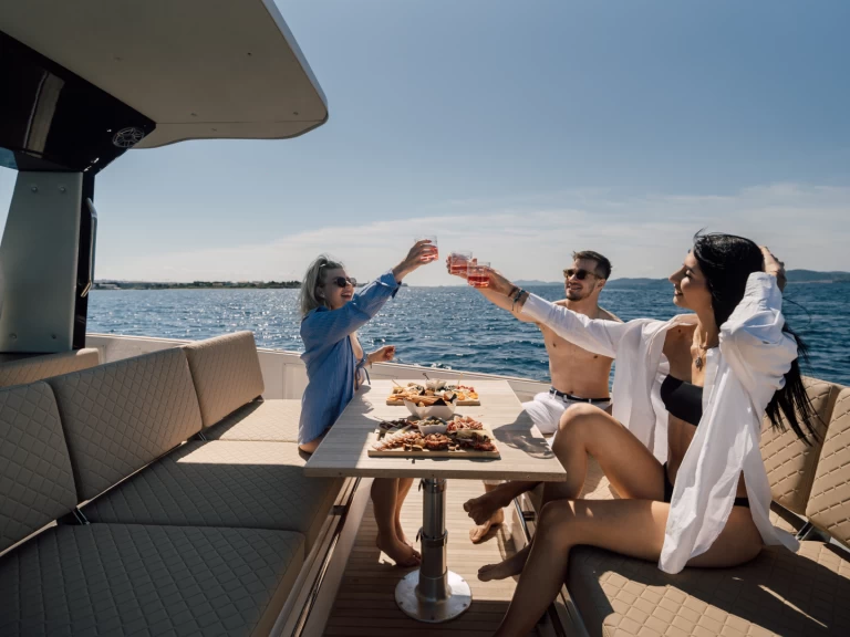 Pronájem jachty v Zadar -Vicenzo 39 WA na Samboatu