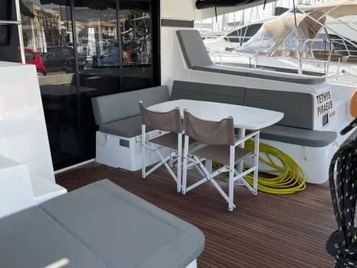 Pronajmout Katamarán se skipperem či ne Lagoon v Lefkáda