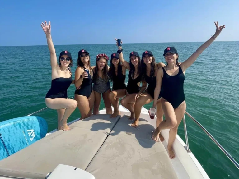 Pronajmout Motorová loď se skipperem či ne Rinker v Malaga