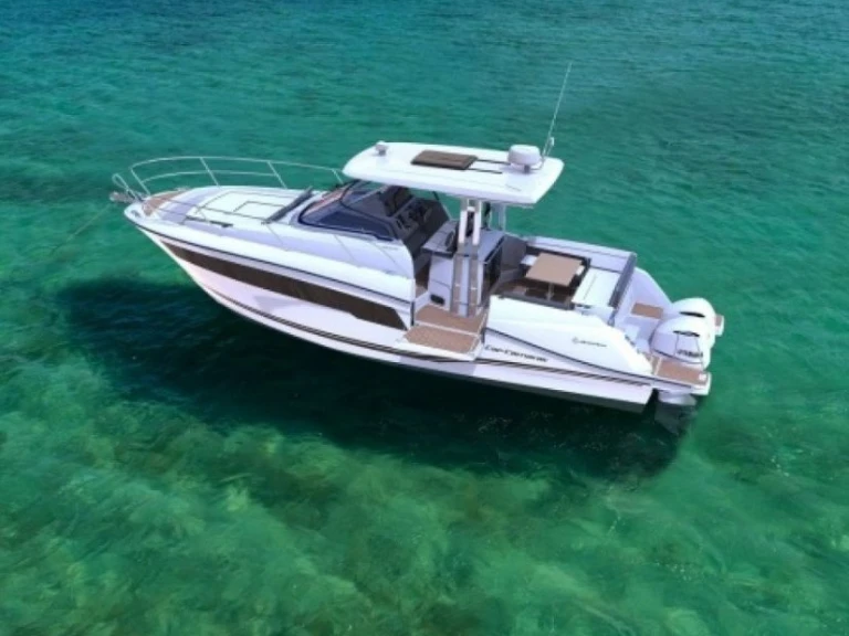 Motorová loď k pronájmu v Cogolin za nejlepší cenu