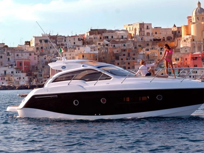 Motorová loď k pronájmu v Beaulieu-sur-Mer za nejlepší cenu