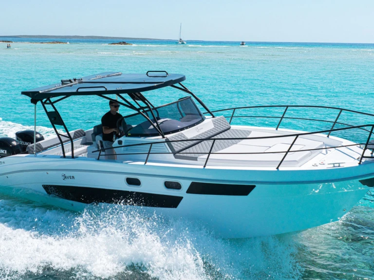Pronájem Motorová loď Saver s licencí