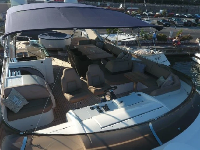 Jachta k pronájmu v Port Vauban za nejlepší cenu