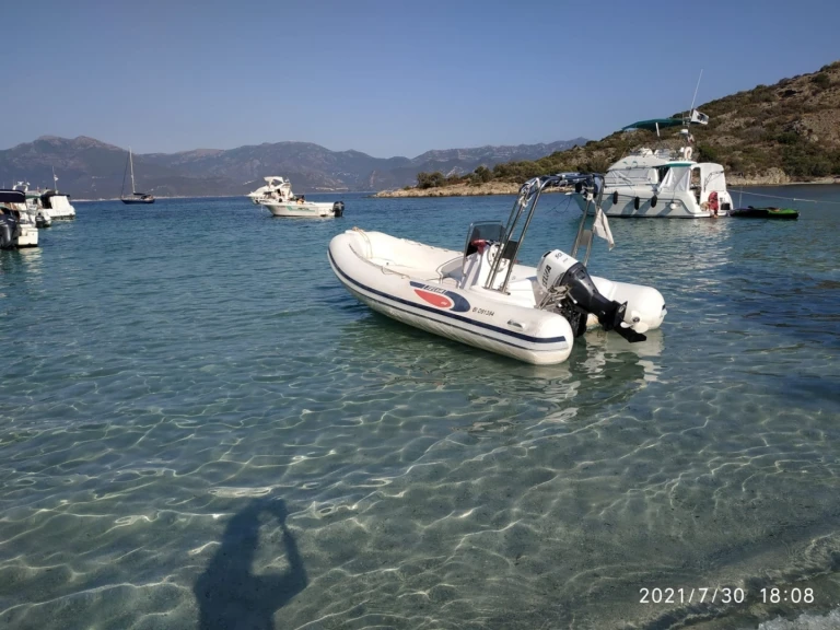 Pronajmout si Selva Evolution D.500 v Saint-Florent