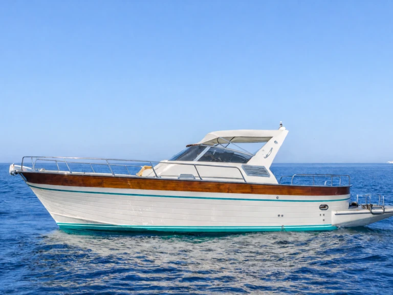 Cantiere Acquamarina Acquamarina 848 Coupè jednotlivci a charterové společnosti v Sorrento