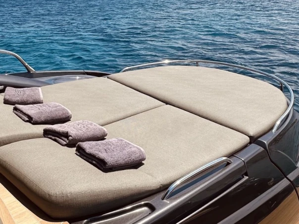 Pronajmout si Cranchi Mediterranee 50 v Mykonos (City)